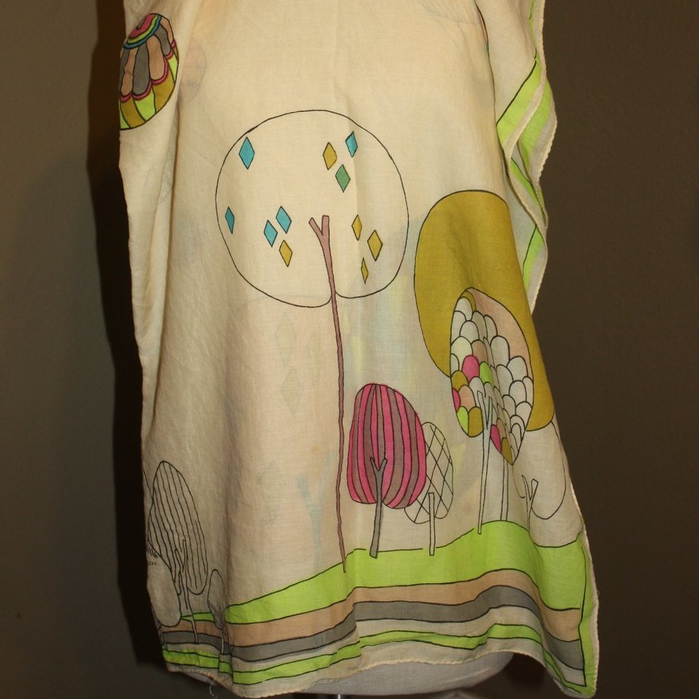 RARE BECK SONDERGAARD LARGE SCARF LOVELY PARK DESIGN BALLONS KITES TREES - Picture 2 of 3